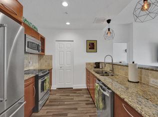 511 Lucerne Ave APT 613, Lake Worth, FL 33460