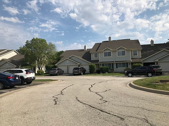 2nd image of 439 E Fawn Ln Unit B