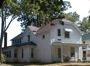 520 Pierre St, Manhattan, KS 66502