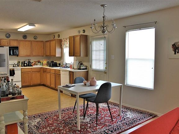 4th image of 4501 Green Meadow Dr
