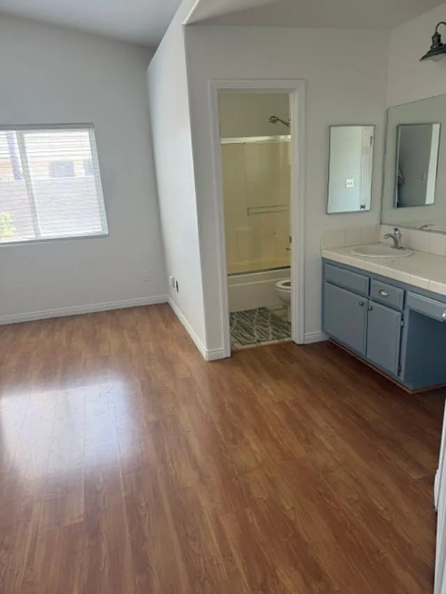 3 bed, 1368 sqft, $2,100 — Photo 3