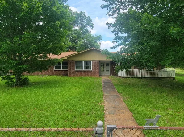 2818 Highway 278 E, Hope, AR 71801