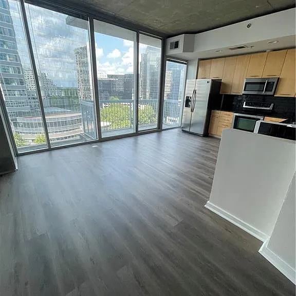 3324 Peachtree Rd NE #915 — Photo 9