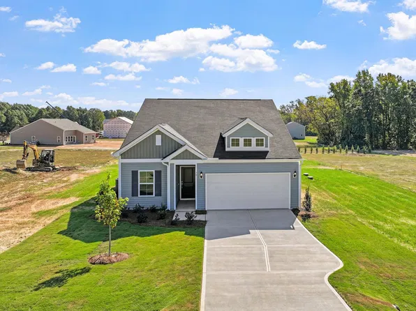 79 Bunker Hill Pl, Angier, NC 27501