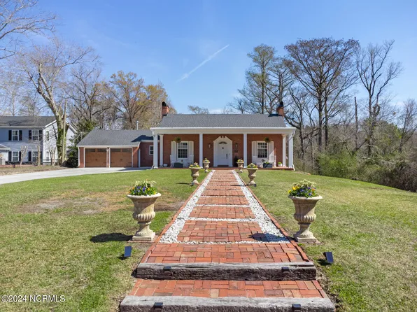 406 Woodland Drive, Jacksonville, NC 28540