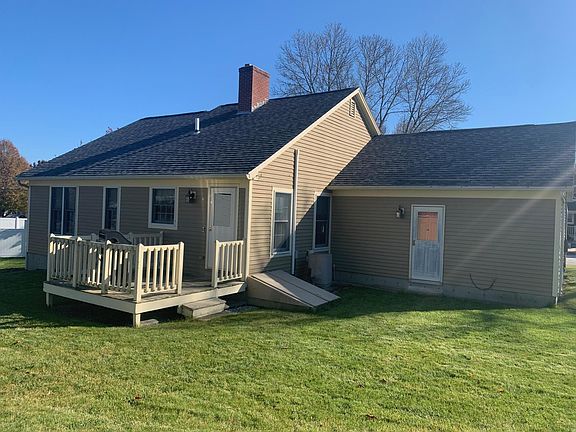 4th image of 23 Darby Ln