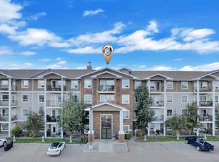 9351 Simpson Dr NW #3302, Edmonton, AB T6R0N4