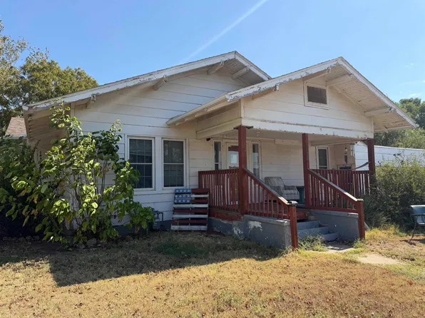 8 W Avenue B, Nickerson, KS 67561