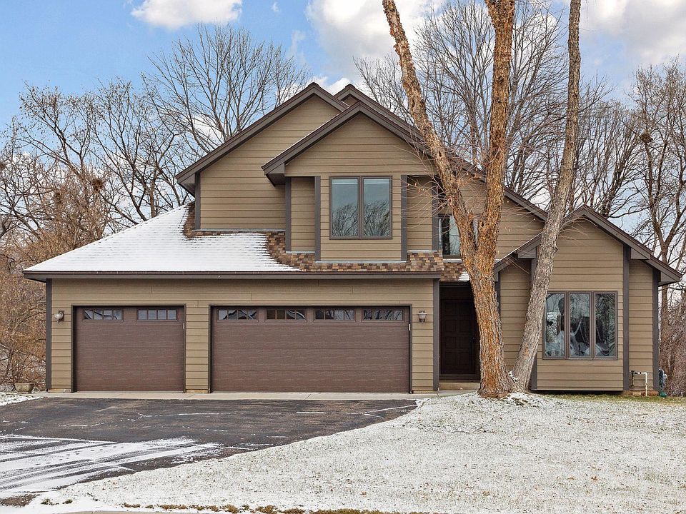 1st image of 812 Bryant Ln