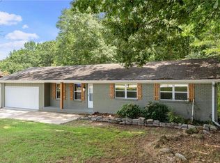 1558 Tanglewood Way NW, Conyers, GA 30012