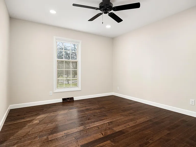 6407 N Jamestown Rd — Photo 11