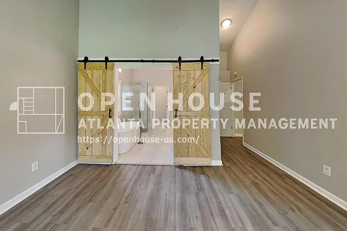 111 Meadowview Ln — Photo 9