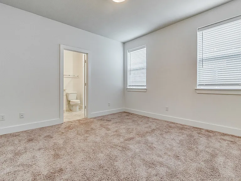 2633 La Altura Ln — Photo 14