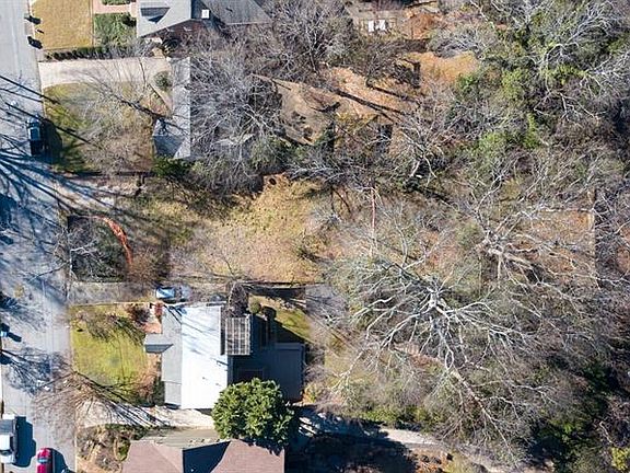 3rd image of 840 Ponce De Leon Ter NE
