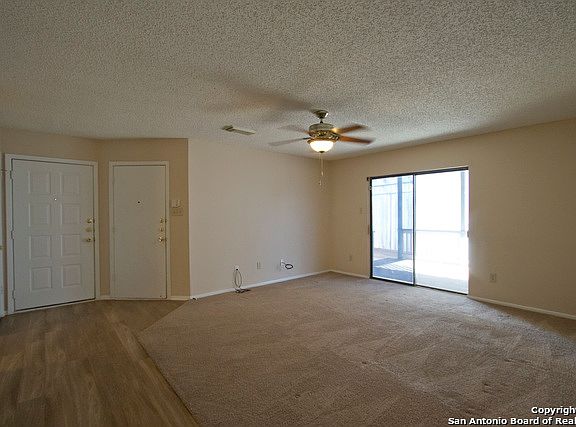 3rd image of 15535 Legend Springs Dr