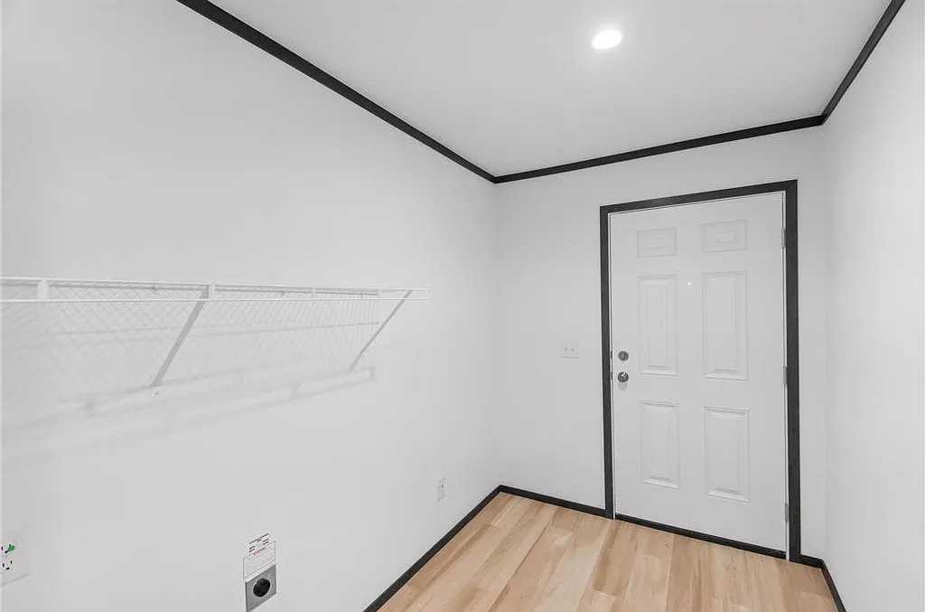 3 bed, 1280 sqft, $1,650 — Photo 4