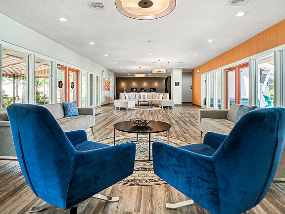 4th image of 7915 Baymeadows Cir E #4B-3Ba-2132Sqft