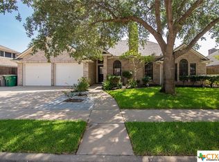 614 Dunbar Dr, Victoria, TX 77904