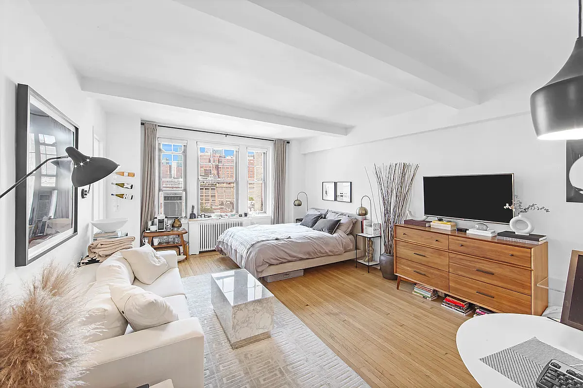 299 West 12th Street — Photo 1
