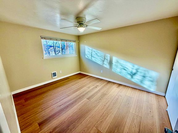 4th image of 1301 Iowa St #18B