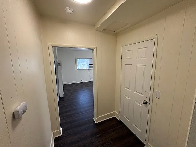 10596 Lewis Dr — Photo 16