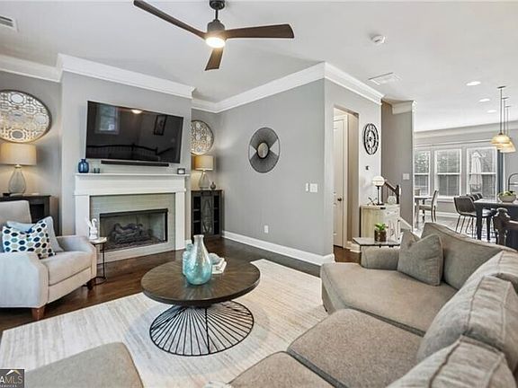 5th image of 4228 Townsend Ln