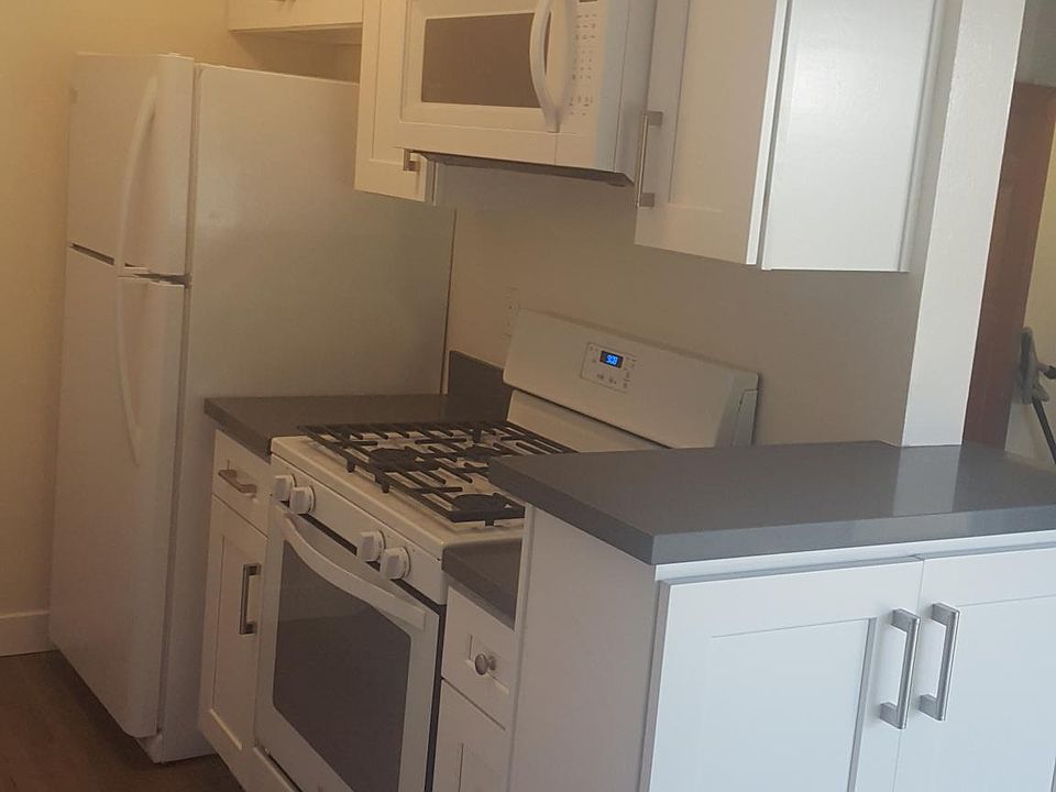 1st image of 838 Lincoln Blvd APT 10