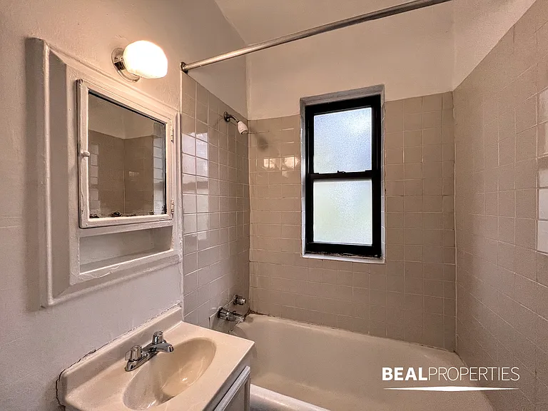 4614 North Paulina — Photo 30