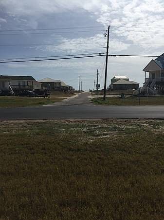 1st image of Dauphin Is