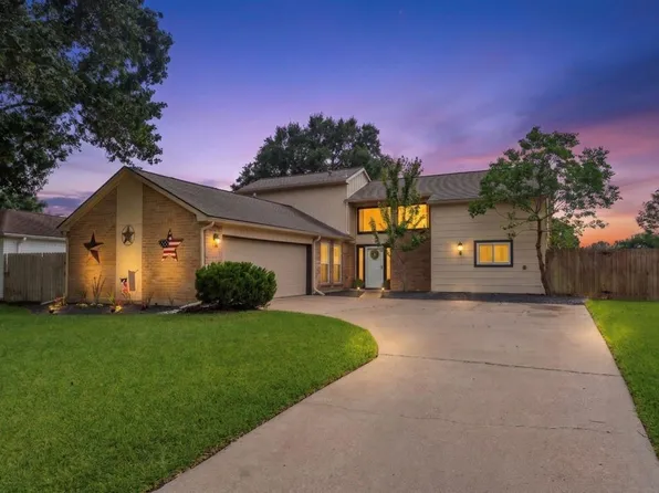 7215 Creek Crest Dr, Houston, TX 77095