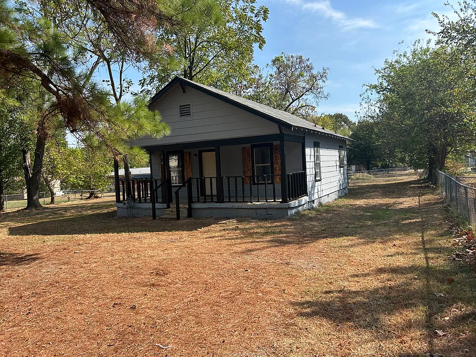110 Center Dr