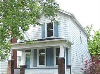 167 N F St photo 1