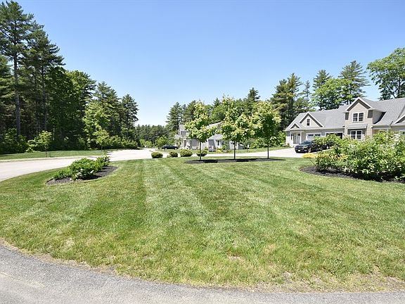 3rd image of 19 Santana Way #19