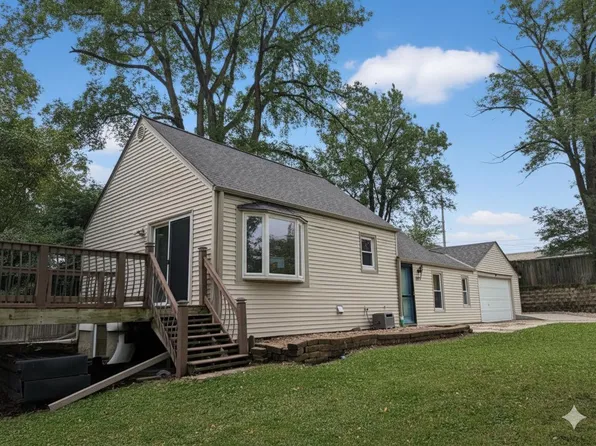 1421 South 168th STREET, New Berlin, WI 53151