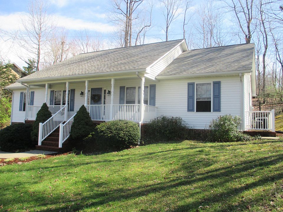 1st image of 220 Autumnwood Ln