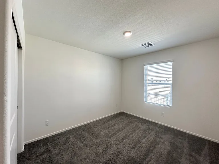 4921 Hunter Mesa Ave — Photo 18