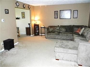 2nd image of 2135 Ashbrook St