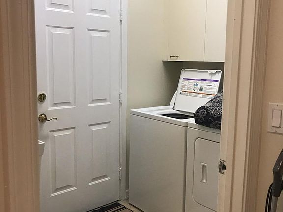 2nd image of 6539 Stonehurst Cir