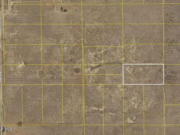 95th St W, Lancaster, CA 93536