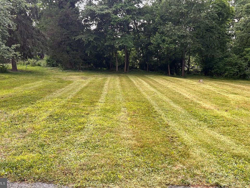 1st image of 1315 Blackhorse Hill Rd