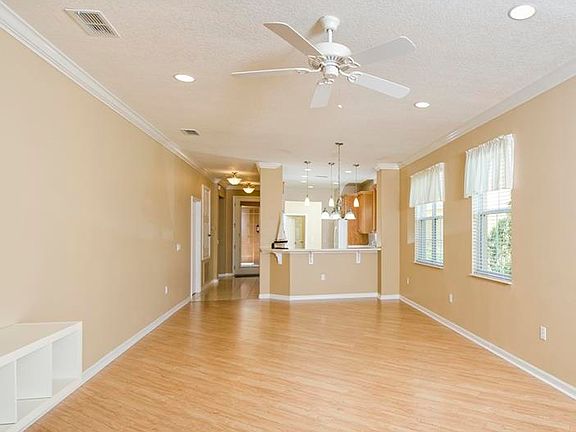 5th image of 2394 Palm Tree Dr