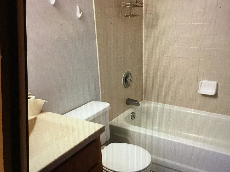 2nd image of 3285 Kennett Sq
