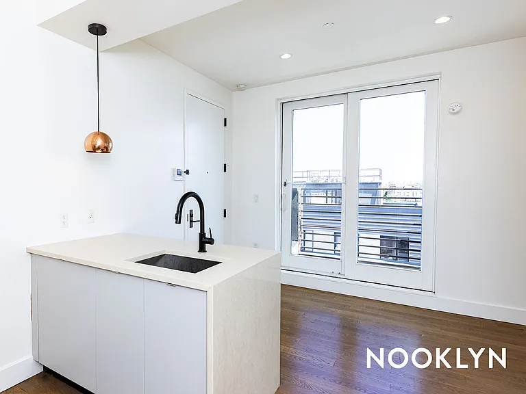 164 Central Ave #4 — Photo 12