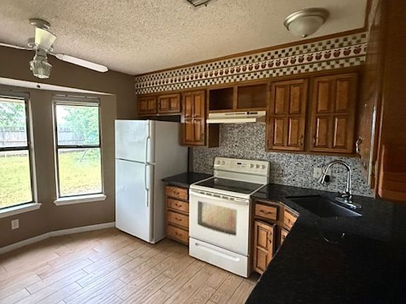 5th image of 3925 Craig Dr