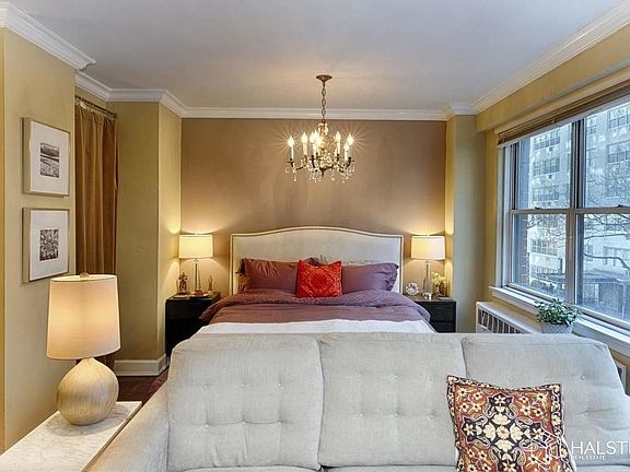 2nd image of 300 E 71st St APT 3F