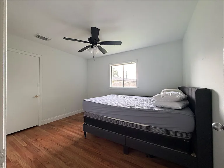 9507 Vogue Ln — Photo 19