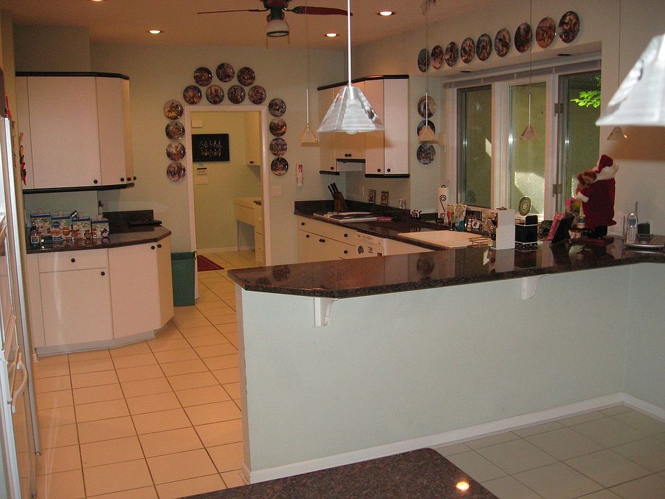 1st image of 255 Quarry Stone Ln