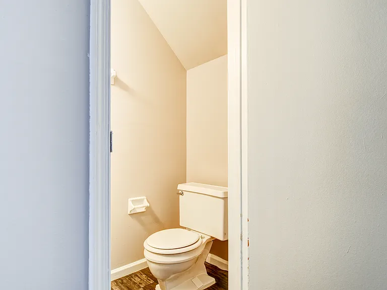 Fox Hunt Apartments — Photo 50
