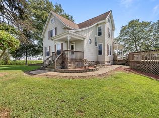 10724 Galena Rd, Bristol, IL 60512