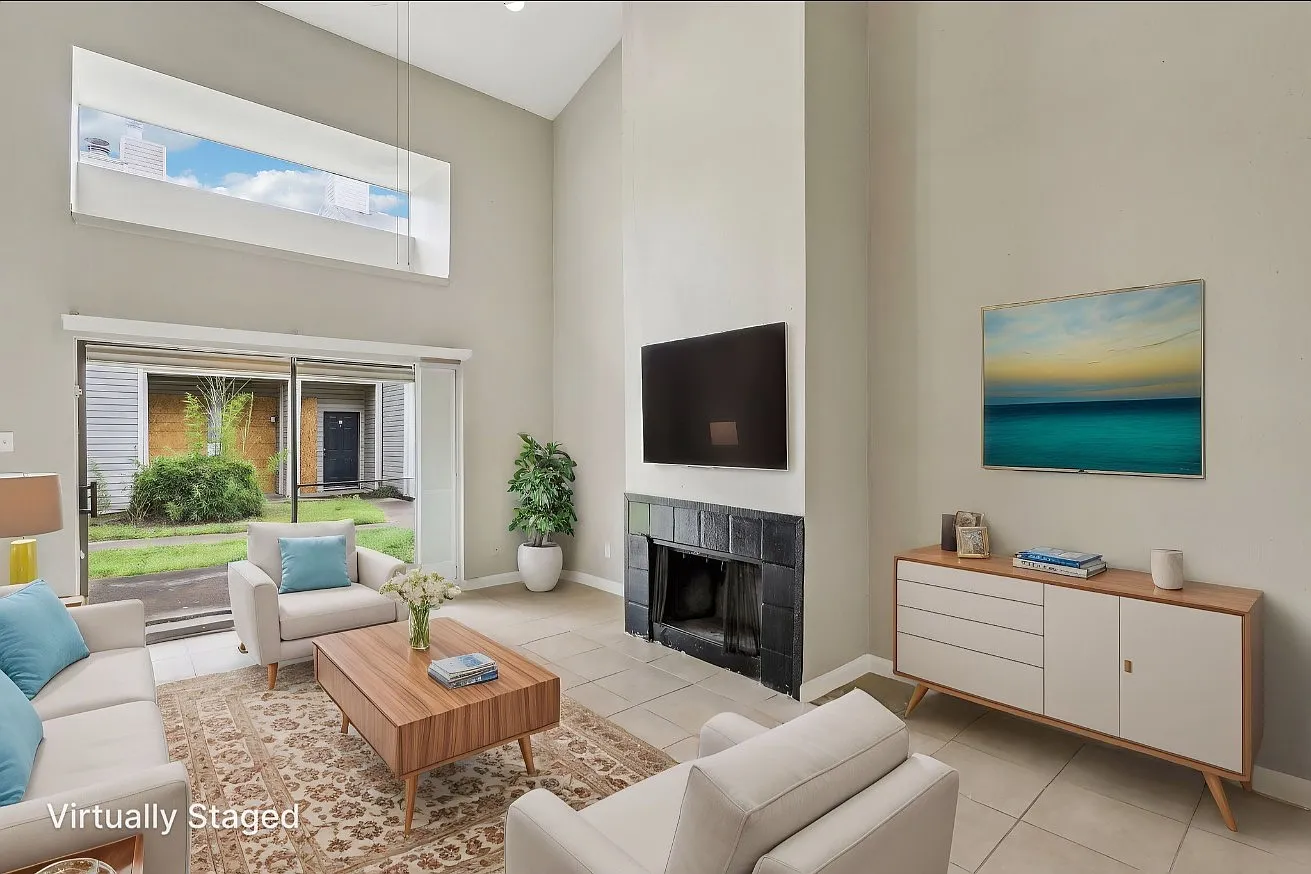 Golden Village Townhomes — Photo 3